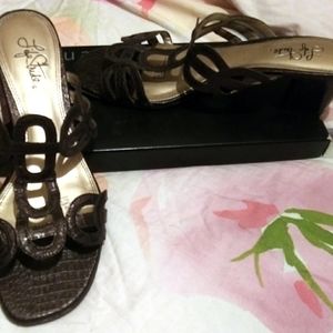 Life Stride sandals